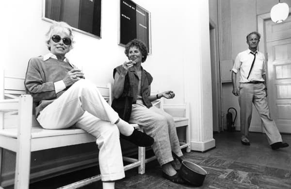 Members of the audience who left the performance (Photo: Karsten Weirup, 1985)
