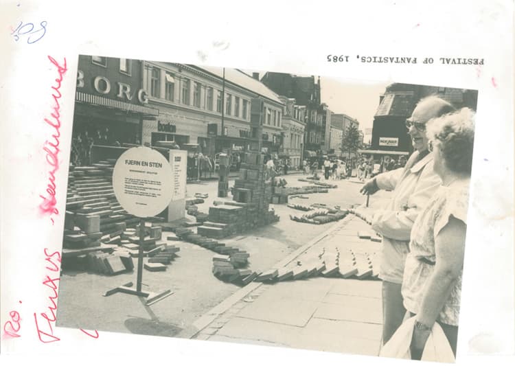 Postcard produced for the festival. Citizen Powered Sculpture – Travelling Wall by Eric Andersen

